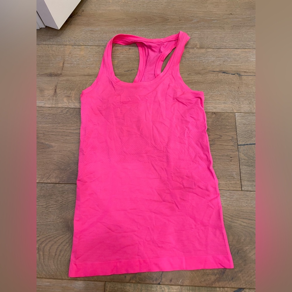 Lulu Lemon top